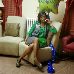 Meet your Posher, Janique